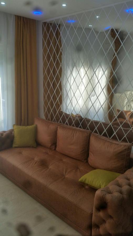 Perea 5 Star Apartment