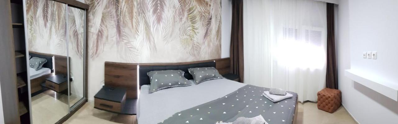 Perea 5 Star Apartment